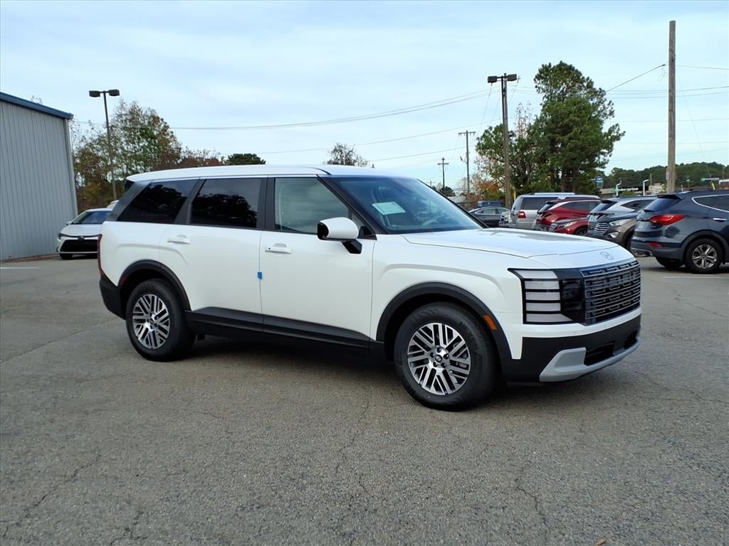2026 Hyundai PALISADE SE in Creamy White Pearl — front three-quarter view
