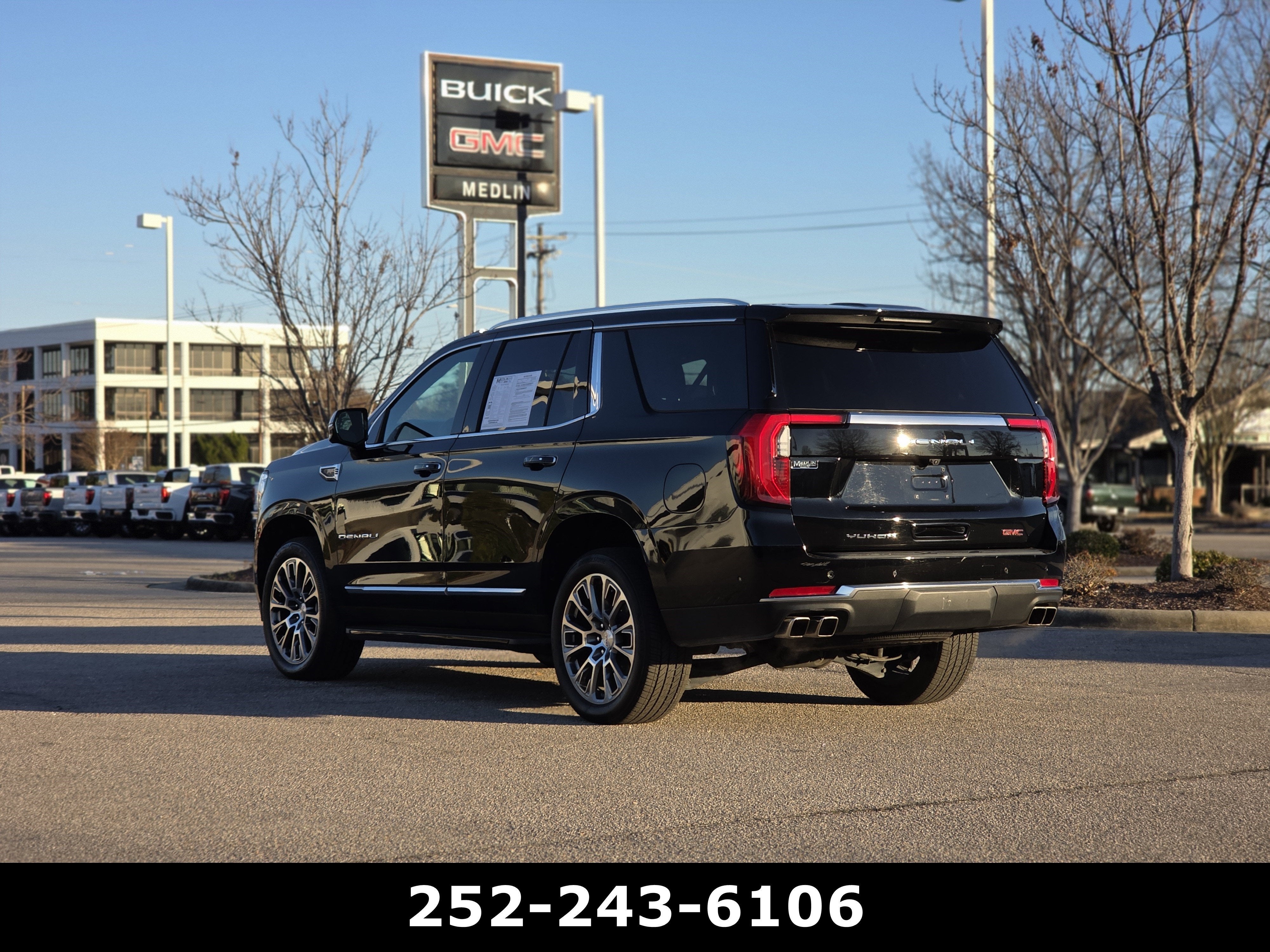 2025 GMC Yukon — detail view