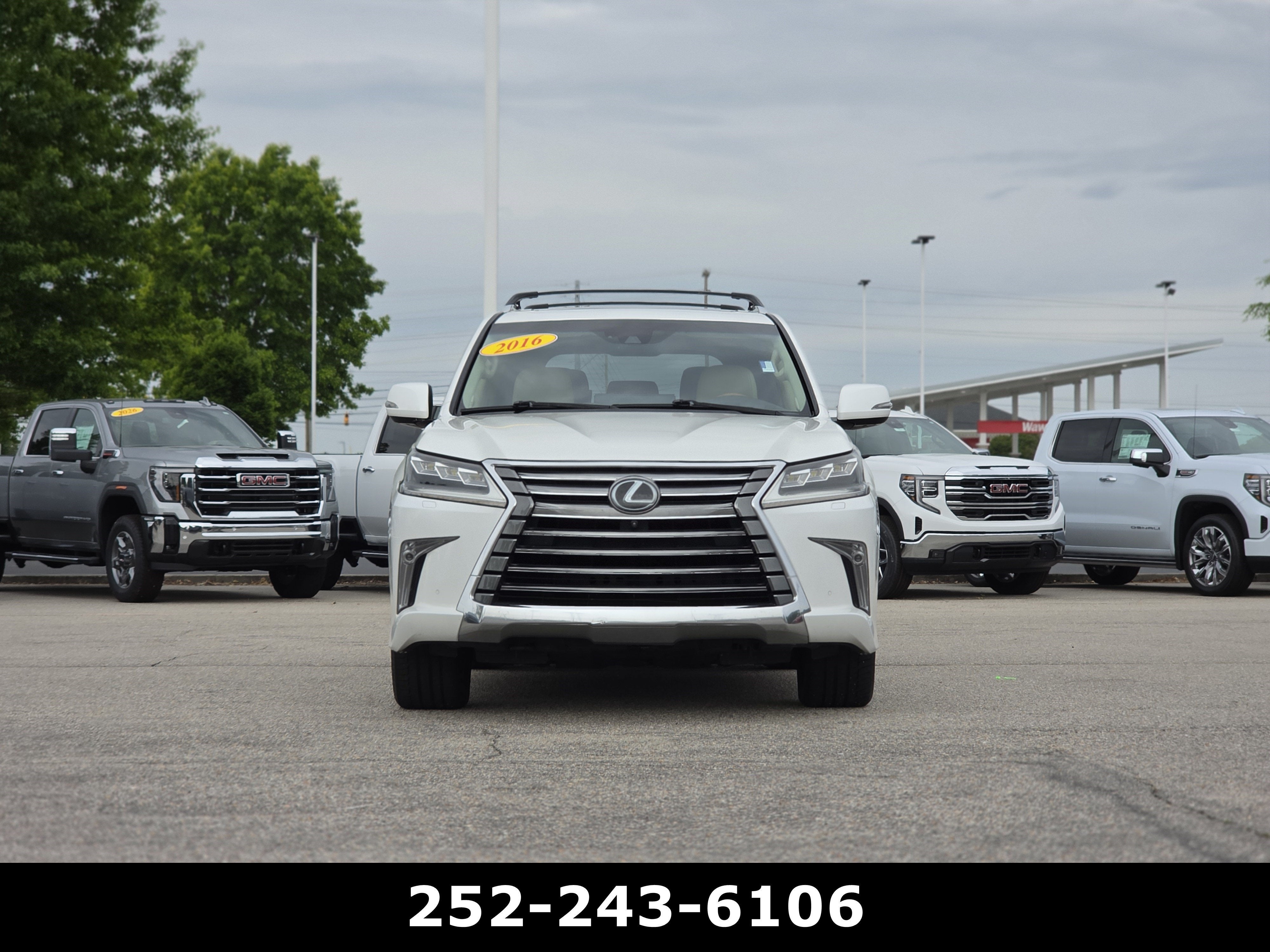 2016 Lexus LX 570 — side profile view