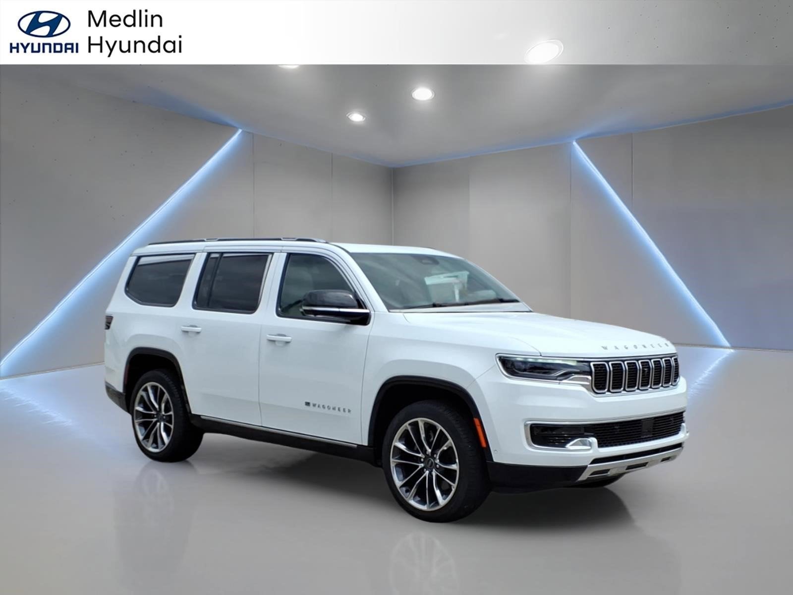 2025 Jeep Wagoneer Series III in Bright White Clearcoat — front three-quarter view