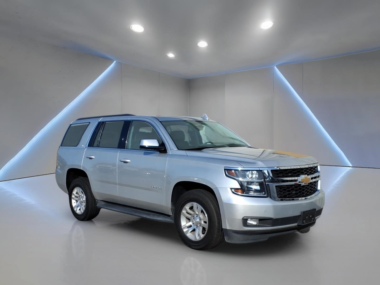 2020 Chevrolet Tahoe LT in Silver Ice Metallic — front three-quarter view